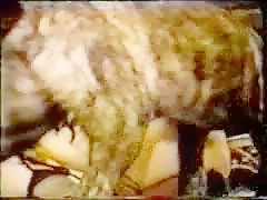 Mastiff Gives Little Girl A Huge Knott